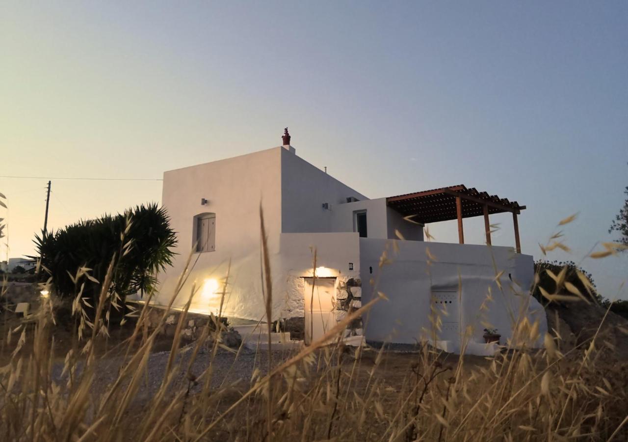 Haroto Suites Tripiti Exterior photo